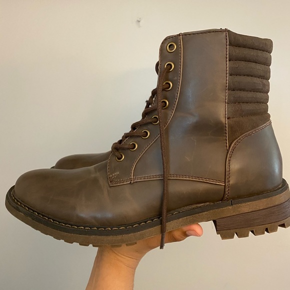 Kenneth Cole Reaction Boots - Picture 2 of 3